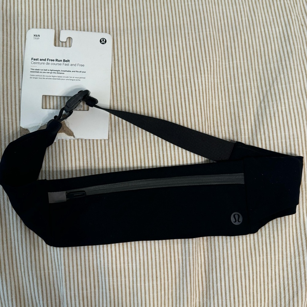 Lululemon Fast and Free Run Belt NWT